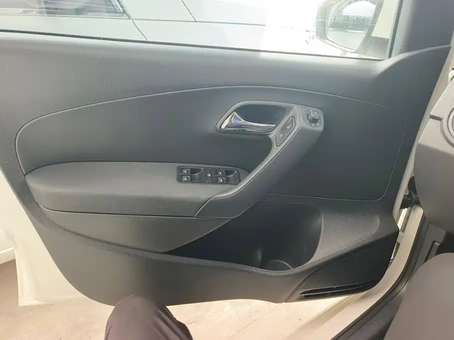 Volkswagen Polo 2016
