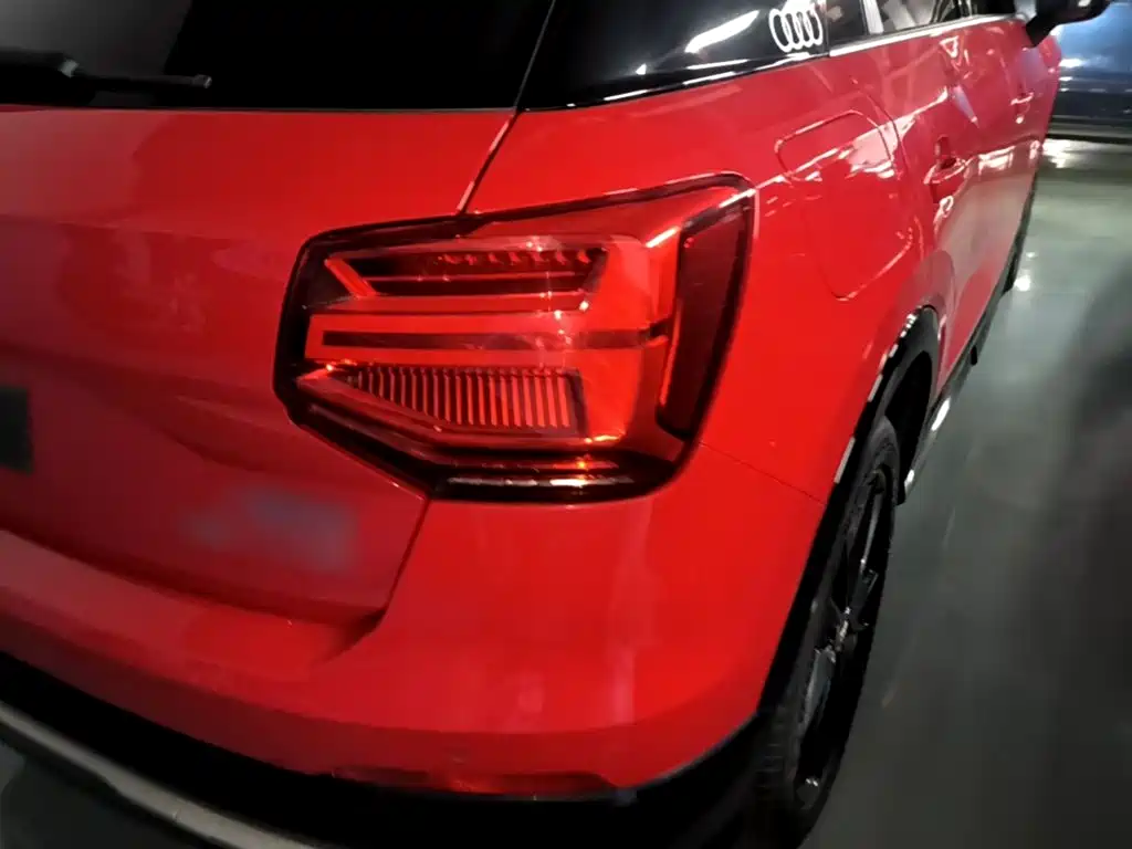 Audi Q2L 2020 — фото 8