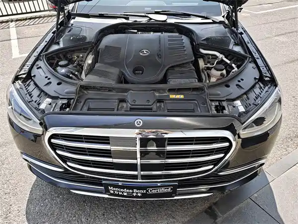 Mercedes-Benz S-Class 2025