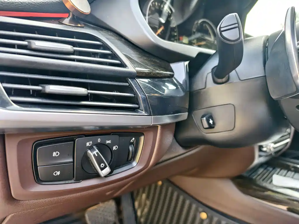 BMW X5 2018 — фото 15