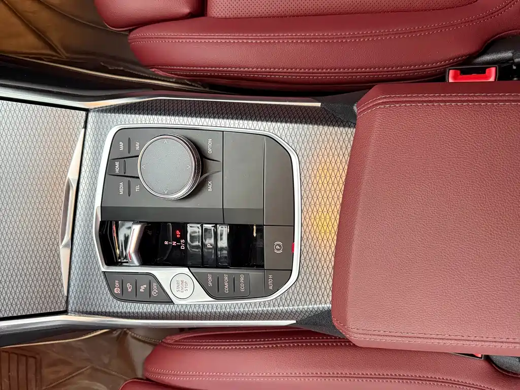 BMW 3 Series 2023 — фото 14
