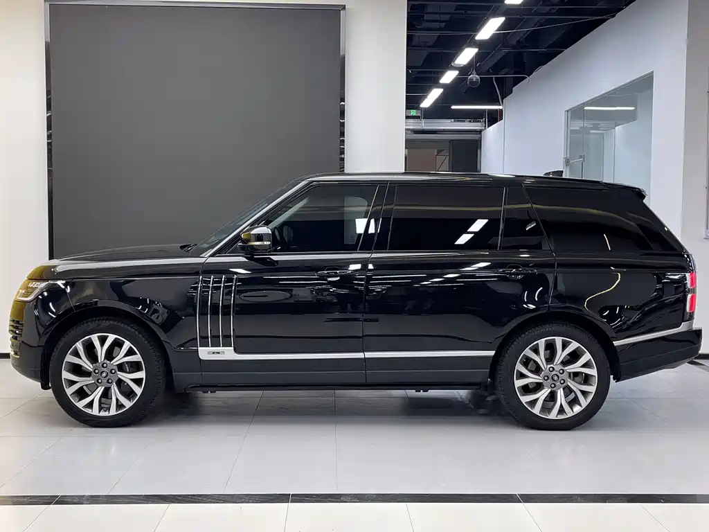 Land Rover Range Rover 2021 — фото 4