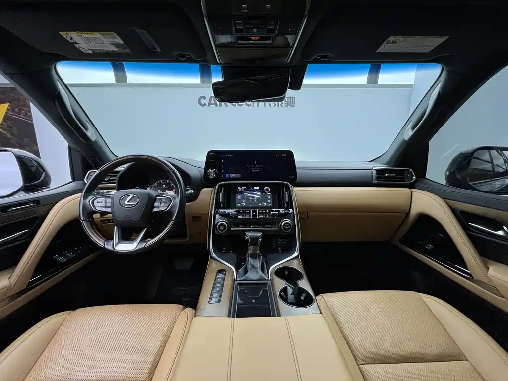 Lexus LX 2023 — фото 7