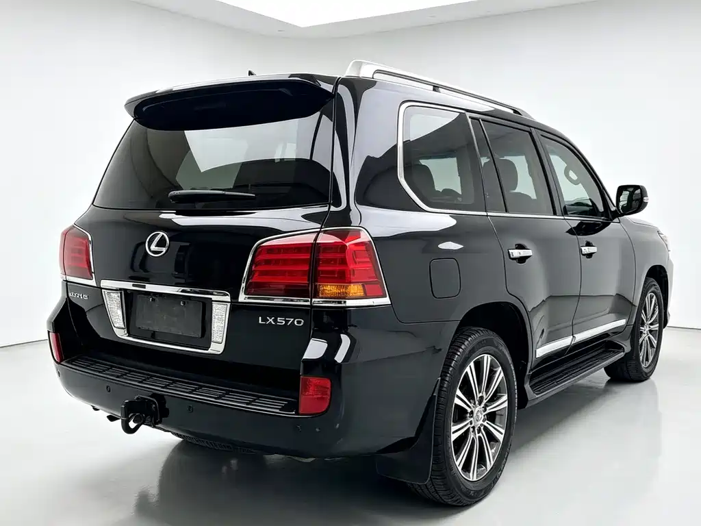 Lexus LX 2012 — фото 3
