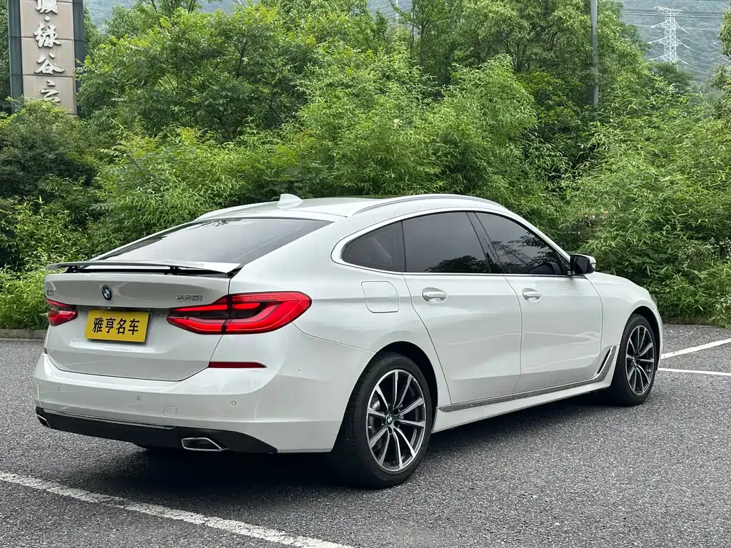 BMW 6 Series GT 2022 — фото 18