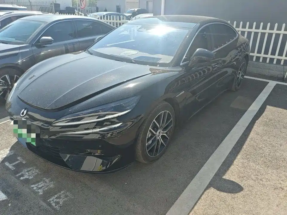 Denza Z9 2025