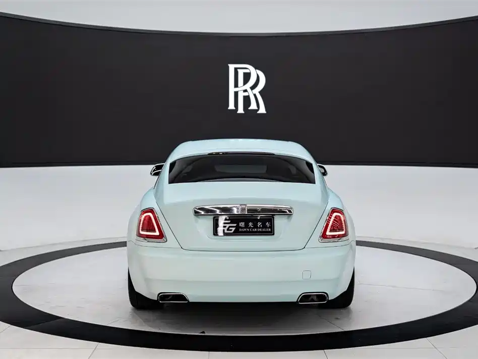 Rolls-Royce Phantom 2017 — фото 5