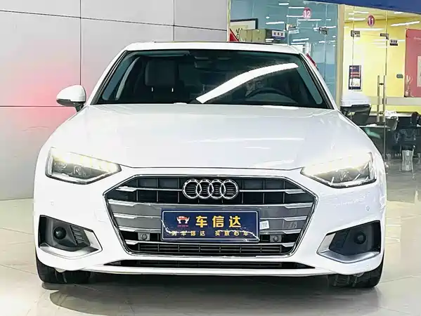 Audi A4L 2021