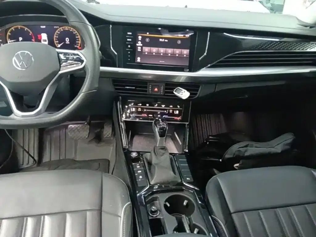 Volkswagen Passat 2023