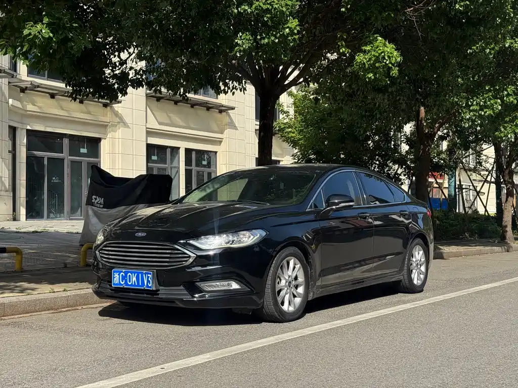 Ford Mondeo 2017 — фото 1