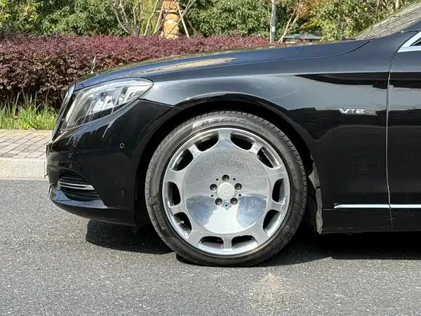 Mercedes-Benz Maybach S-Class 2015