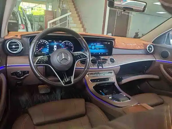 Mercedes-Benz E-Class 2021