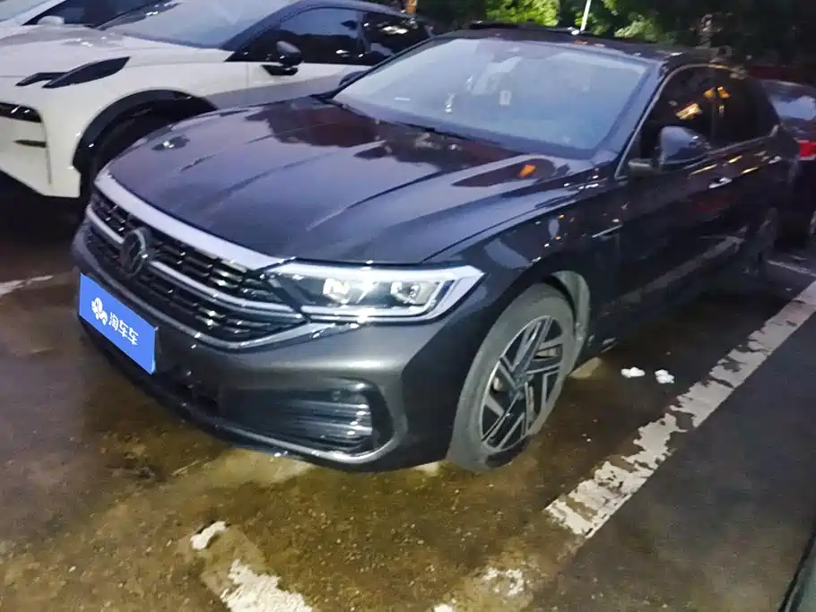 Volkswagen Sagitar 2023