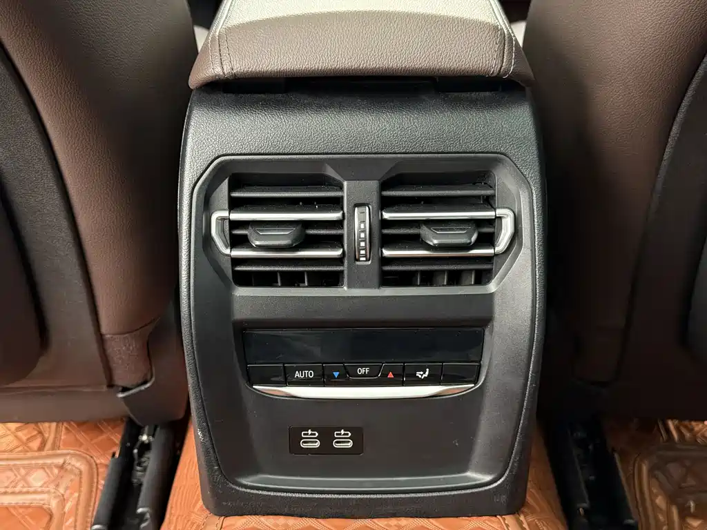 BMW 3 Series 2022 — фото 16