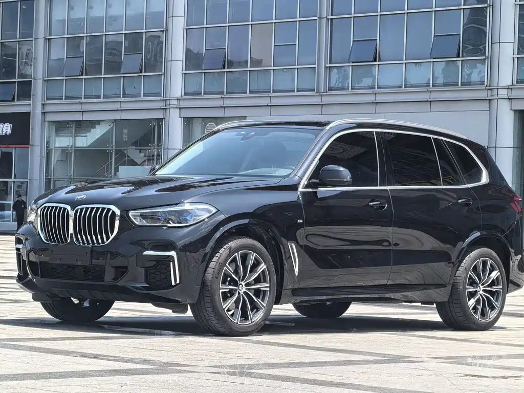BMW X5 2023 — фото 1