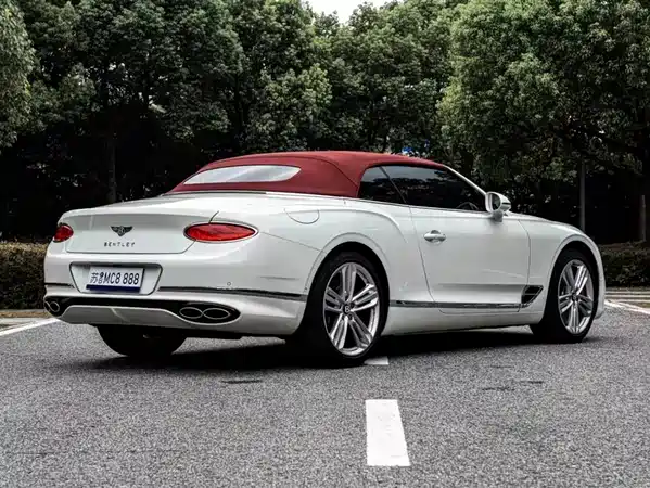 Bentley Continental 2023