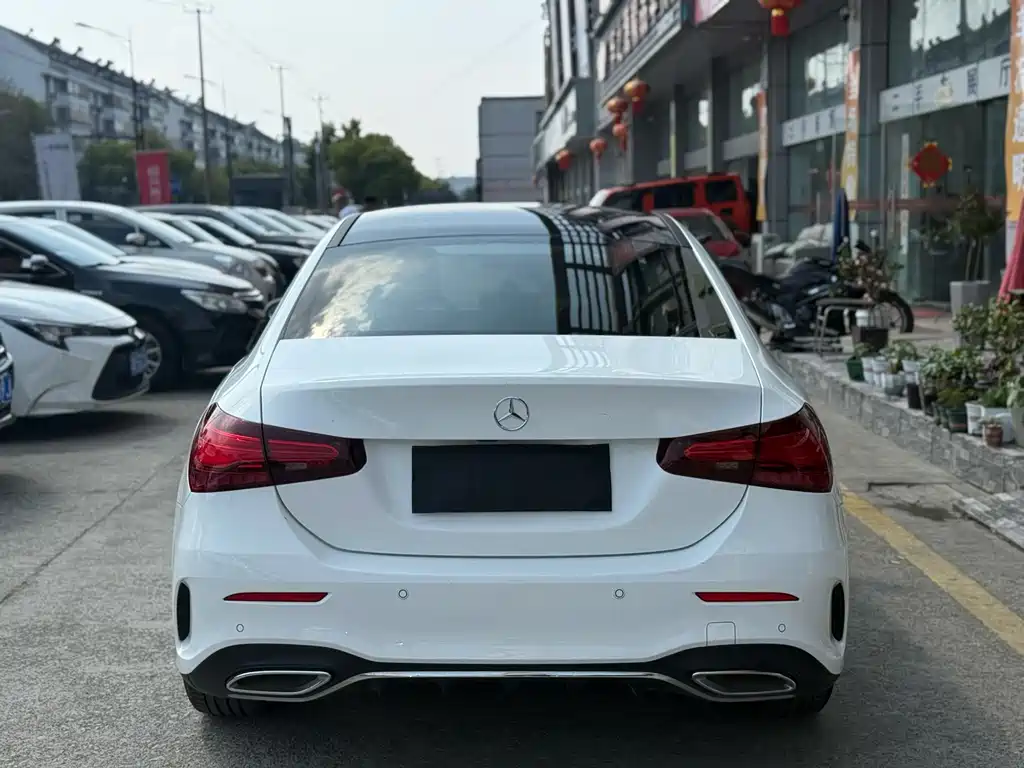 Mercedes-Benz A-Class 2023 — фото 8