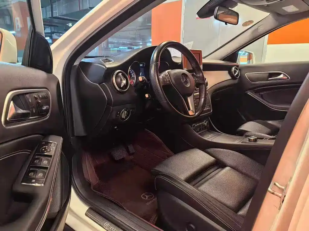 Mercedes-Benz GLA 2016