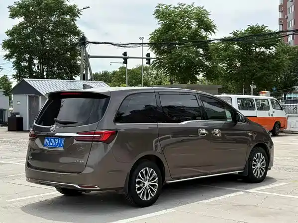 Buick GL8 2023