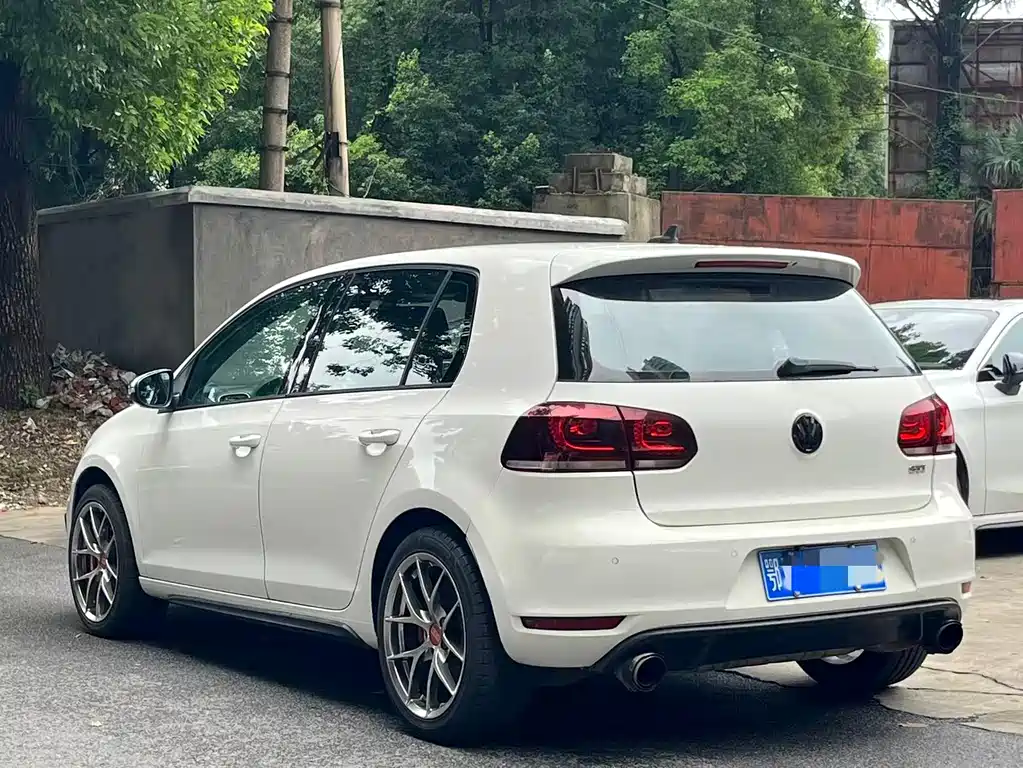 Volkswagen Golf GTI 2010