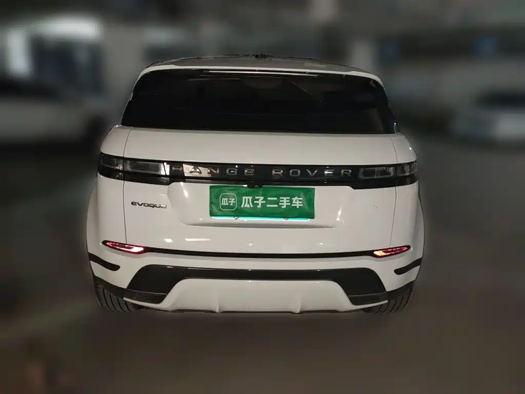 Land Rover Evoque 2023 — фото 5
