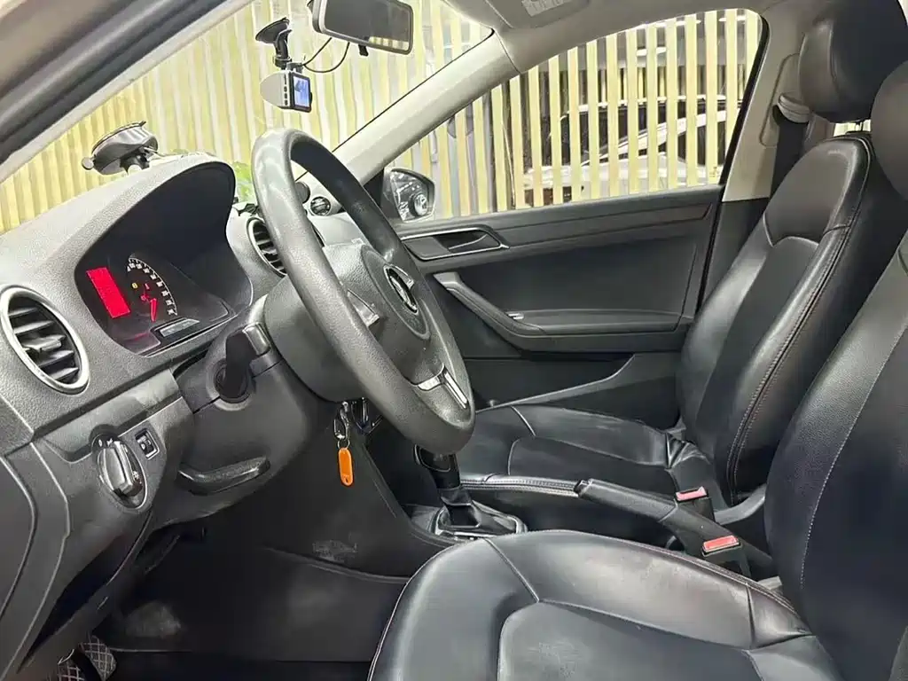 Volkswagen Jetta 2014