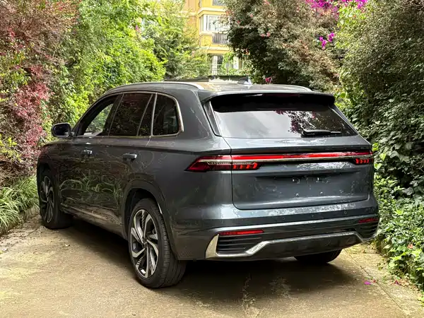 Geely Xingyue L 2022