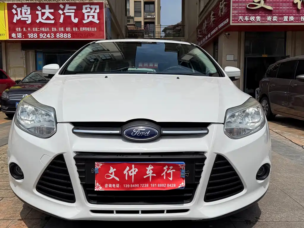 Ford Focus 2015 — фото 2