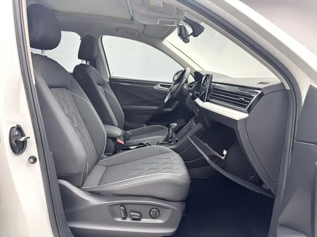 Volkswagen Tiguan L 2022