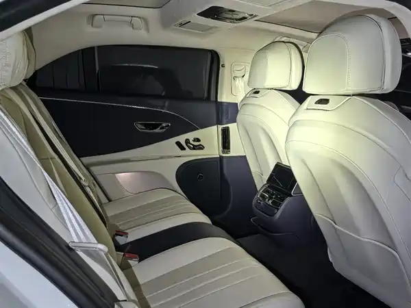 Bentley Flying Spur 2024