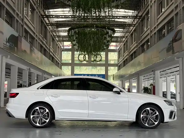 Audi A4L 2024