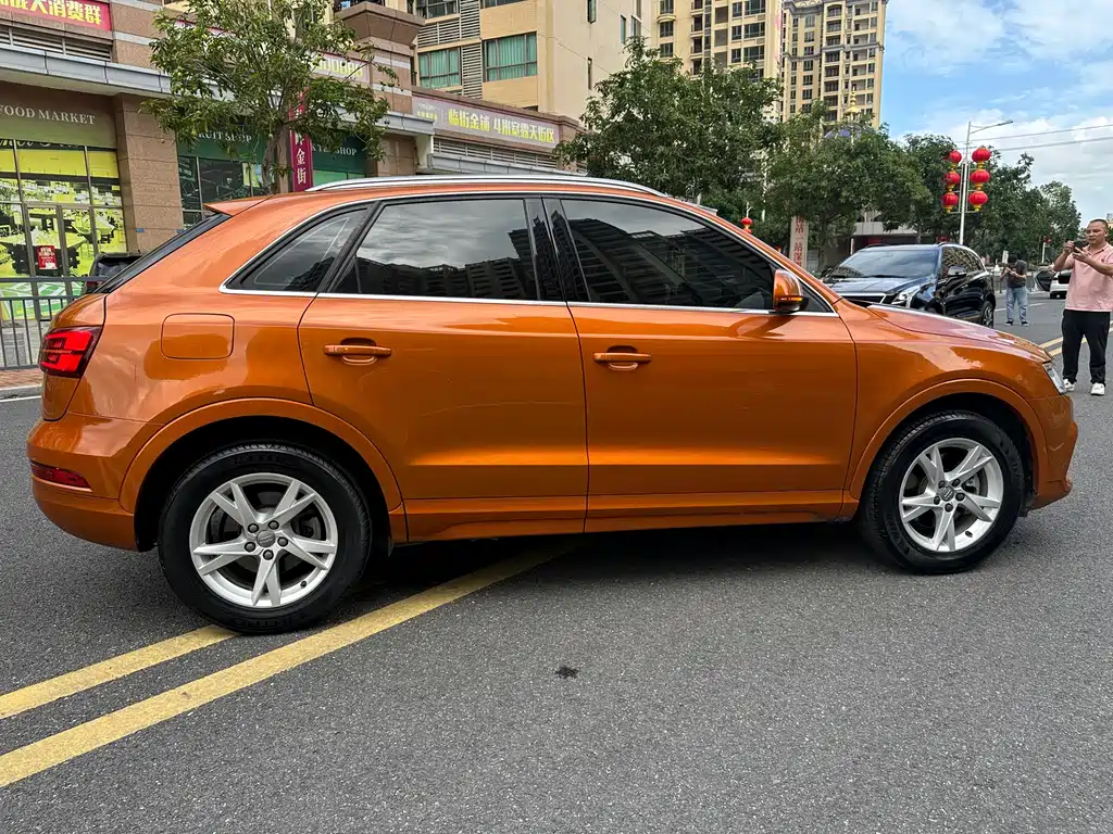 Audi Q3 2017 — фото 16