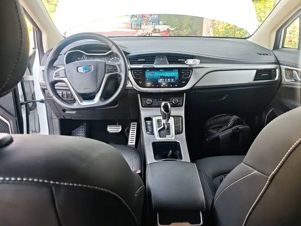 Geely Emgrand GS 2019 — фото 10