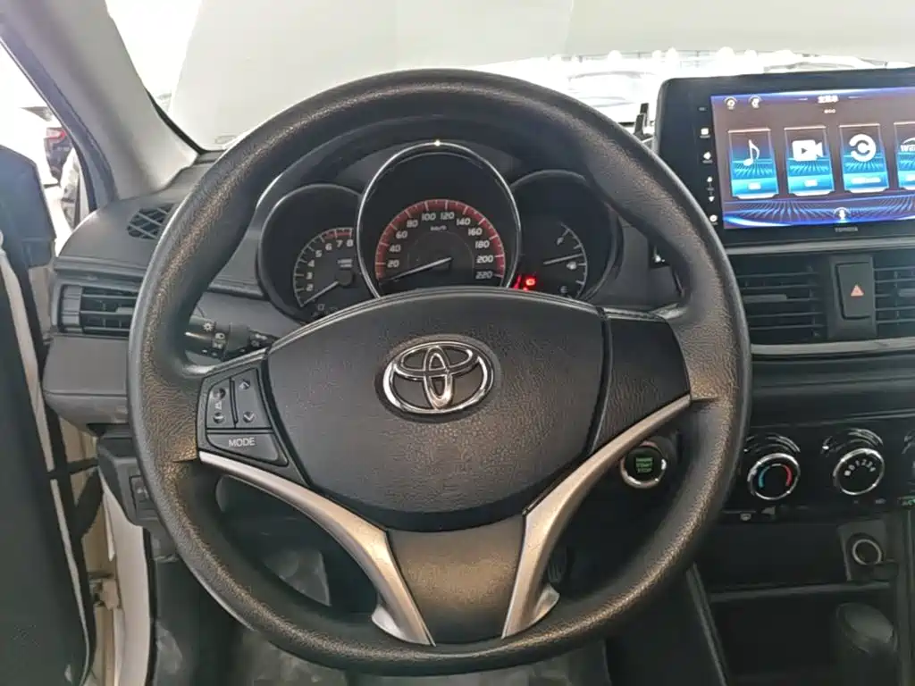Toyota Vios 2023 — фото 11