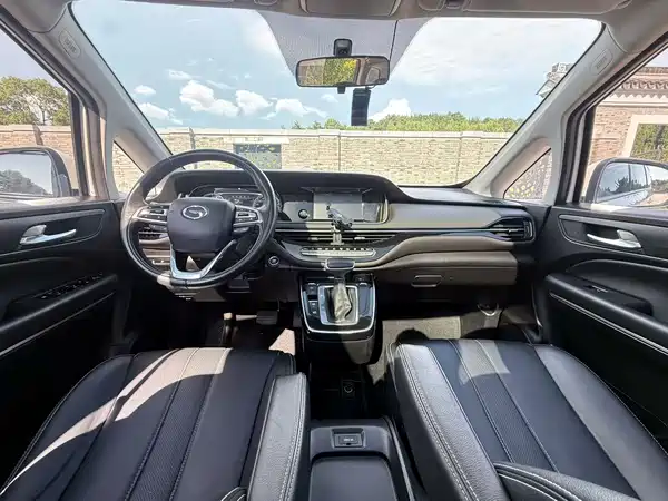 GAC Trumpchi M6 2021