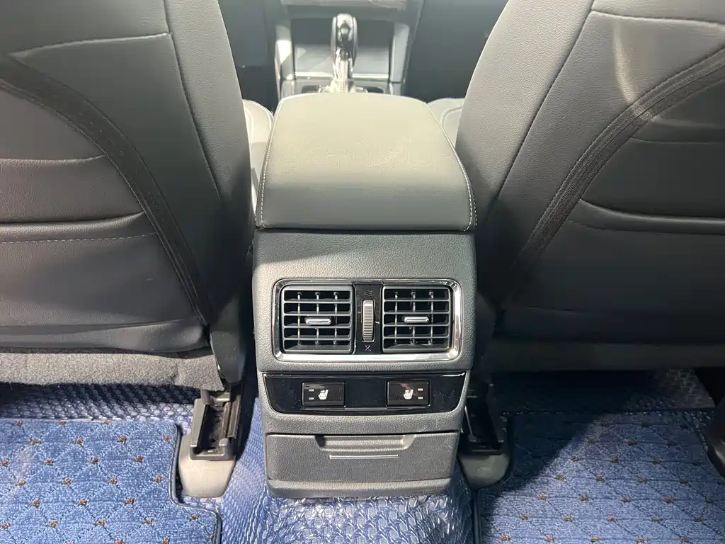 Subaru Outback 2017 — фото 14