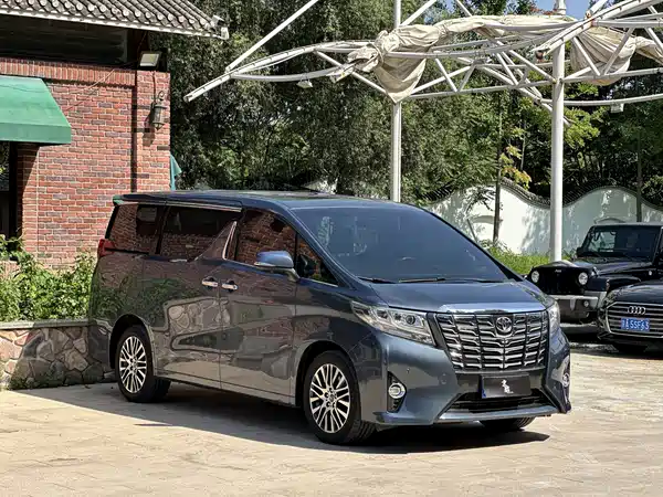Toyota Alphard 2017