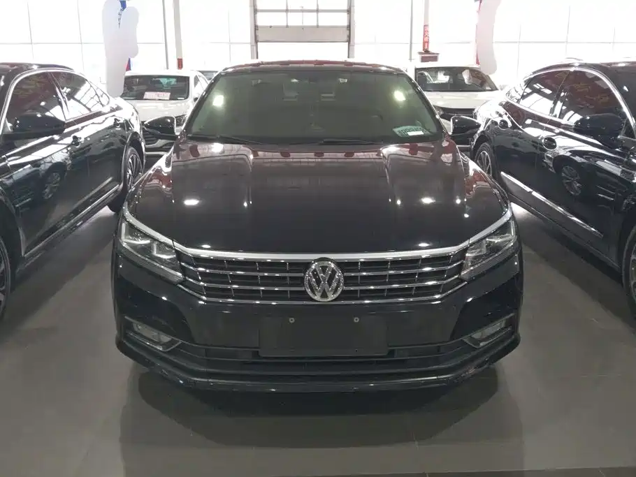 Volkswagen Passat 2018 — фото 2