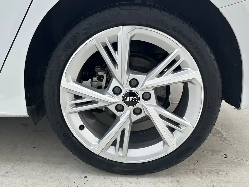 Audi A3 2022 — фото 17