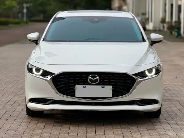 Mazda 3 Axela 2023