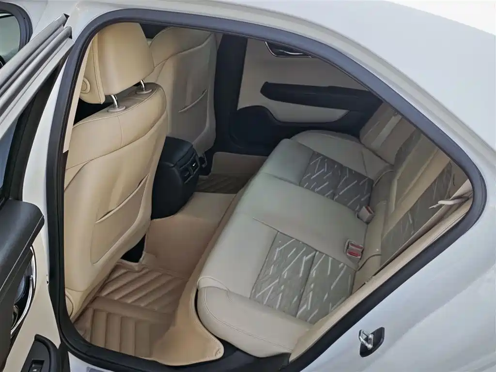 Cadillac ATS-L 2015 — фото 15