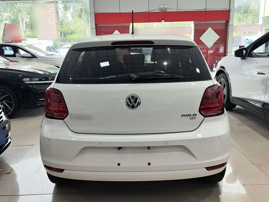 Volkswagen Polo 2016