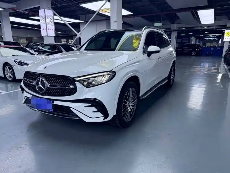 Mercedes-Benz GLC 2025 — фото 1