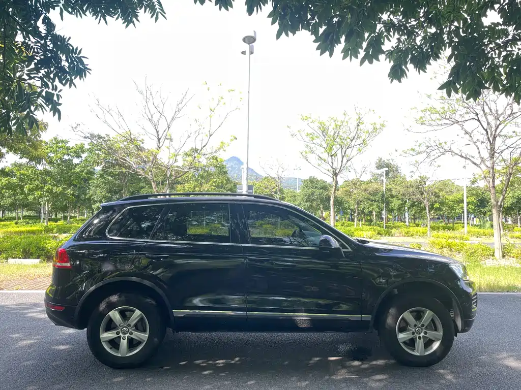 Volkswagen Touareg 2015 — фото 10