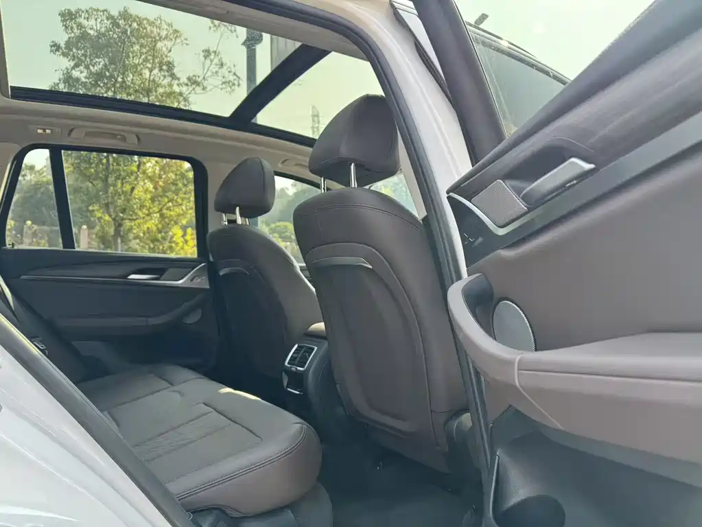 BMW X3 2022 — фото 10