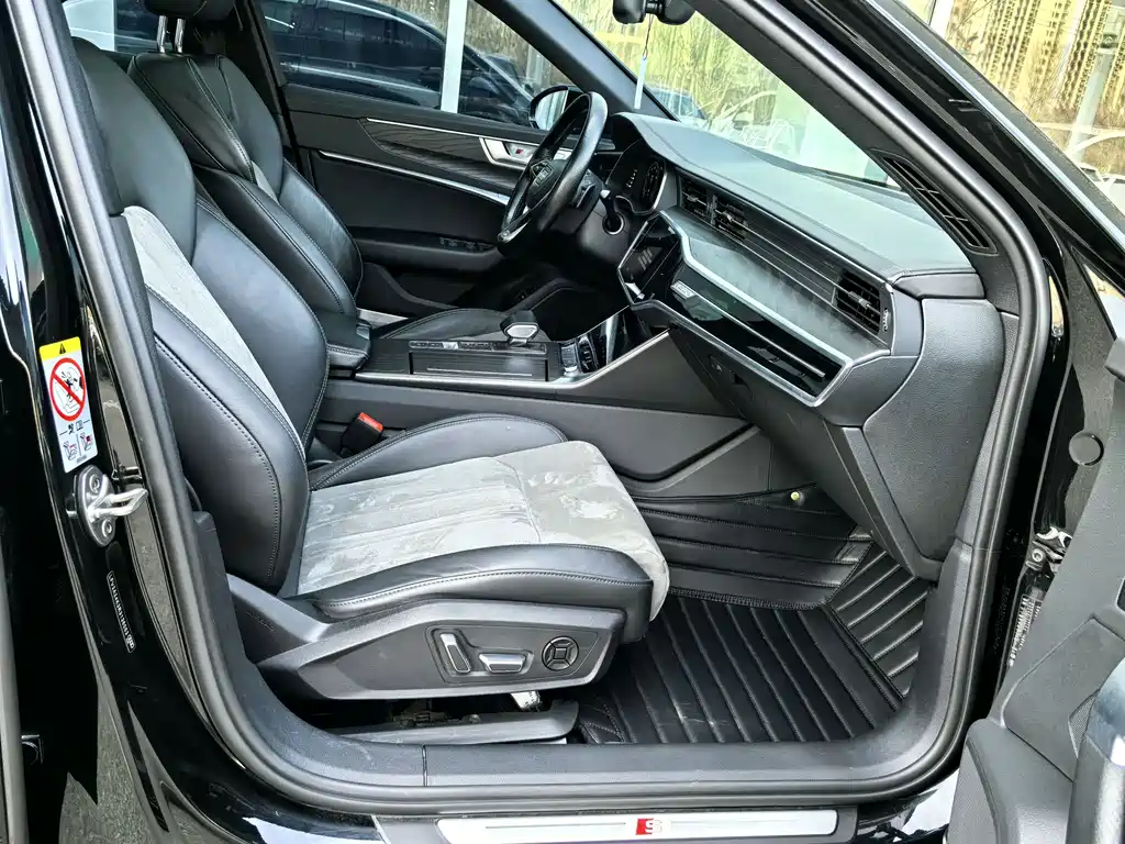 Audi A6L 2025 — фото 15