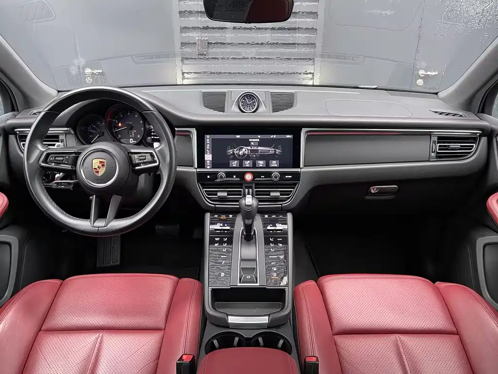 Porsche Macan 2023 — фото 17