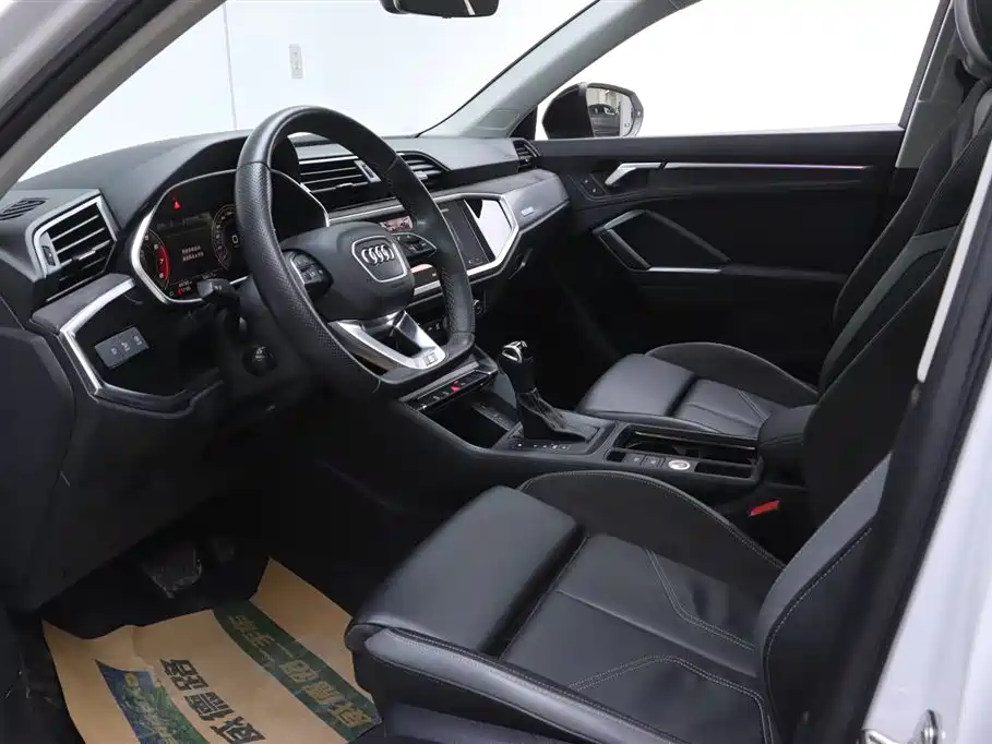 Audi Q3 Sportback 2022 — фото 13