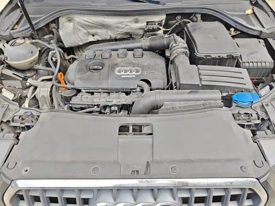 Audi Q3 2014 — фото 10