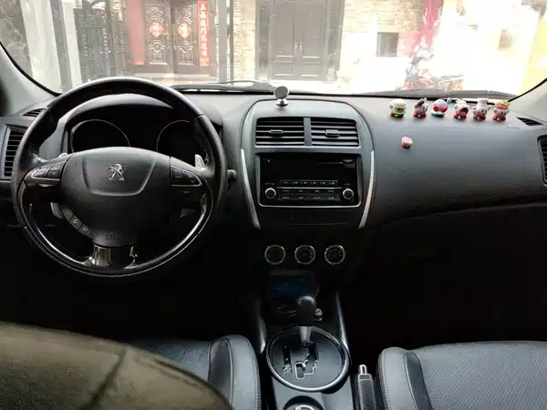 Peugeot 4008 2014